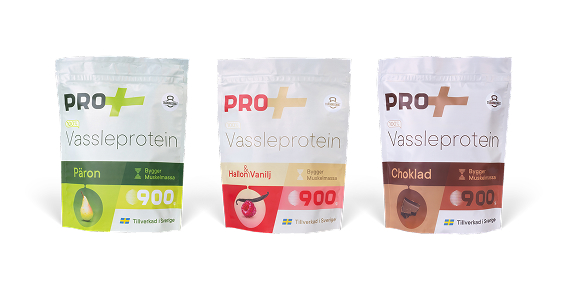 Tre p&aring;sar PRO+ vassleprotein: p&auml;ron, hallon/vanilj och choklad.